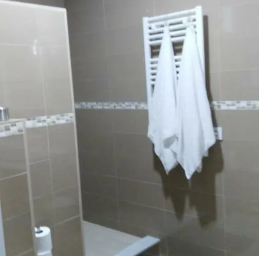 Quarto em Acomodações Particulares Casa Oliva 52 *